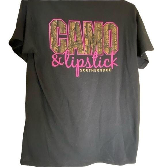 Southern Doe Black and Pink Size Large Tee - Picture 1 of 3